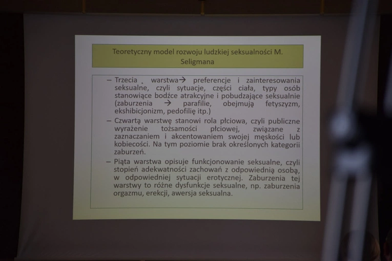Rozpoczęcie konferencji "Zagrożenia rozwoju osobowości młodego człowieka na początku XXI w."