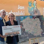 Lokomotywa z Janem Czochralskim wyrusza w Polskę