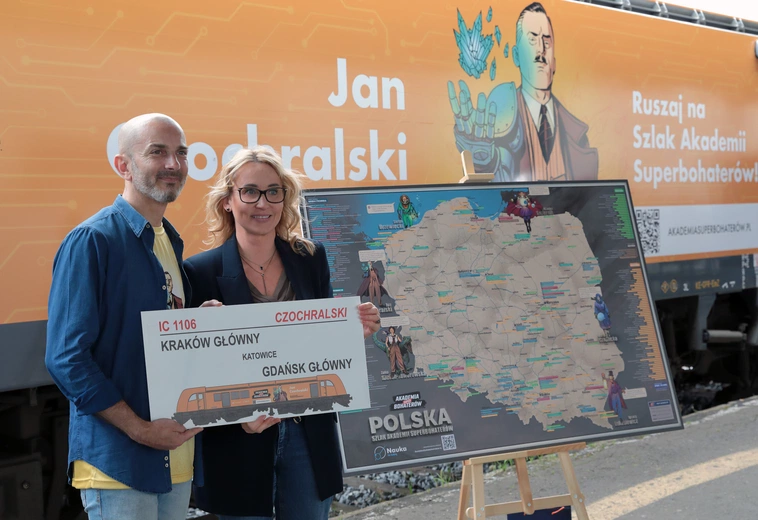 Lokomotywa z Janem Czochralskim wyrusza w Polskę