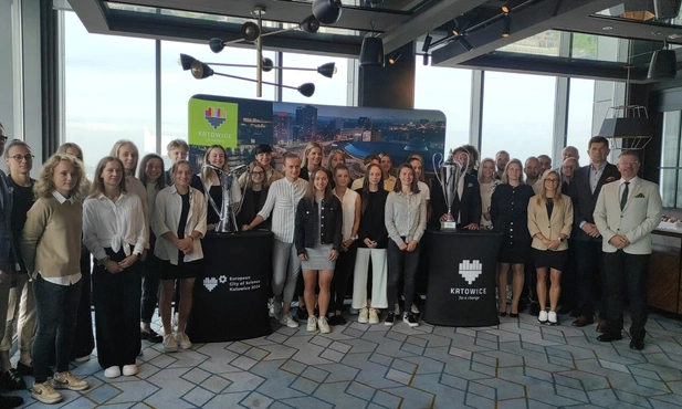 Katowice. Finansowa nagroda od miasta dla piłkarek GKS-u