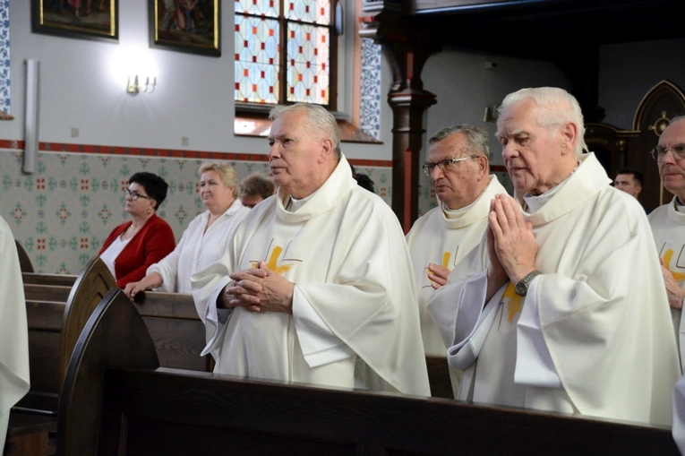 Pielgrzymka księży emerytów do Głębinowa