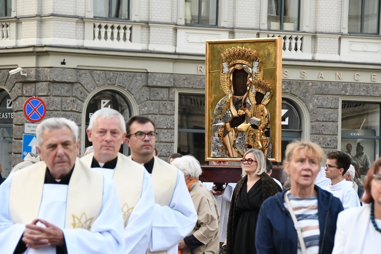 Maryja na pl. Zbawiciela