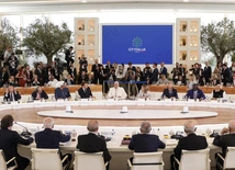 Papież na szczycie G7: żadna maszyna nie powinna decydować o odebraniu życia