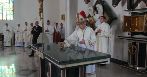 Bolesławiec. Poświęcenie kościoła