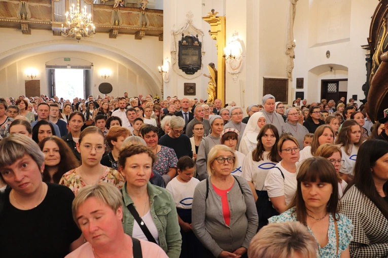 25. rocznica wizyty Jana Pawła II w Łowiczu - Msza św.
