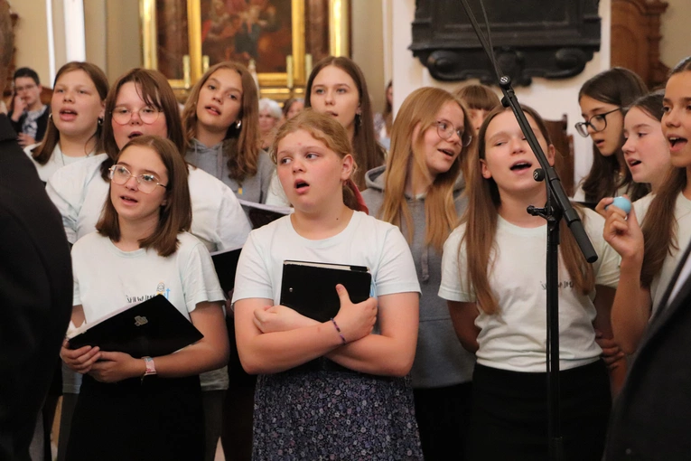 25. rocznica wizyty Jana Pawła II w Łowiczu - Msza św.