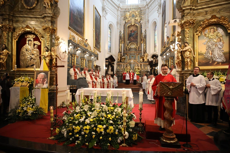 25. rocznica wizyty Jana Pawła II w Łowiczu - Msza św.
