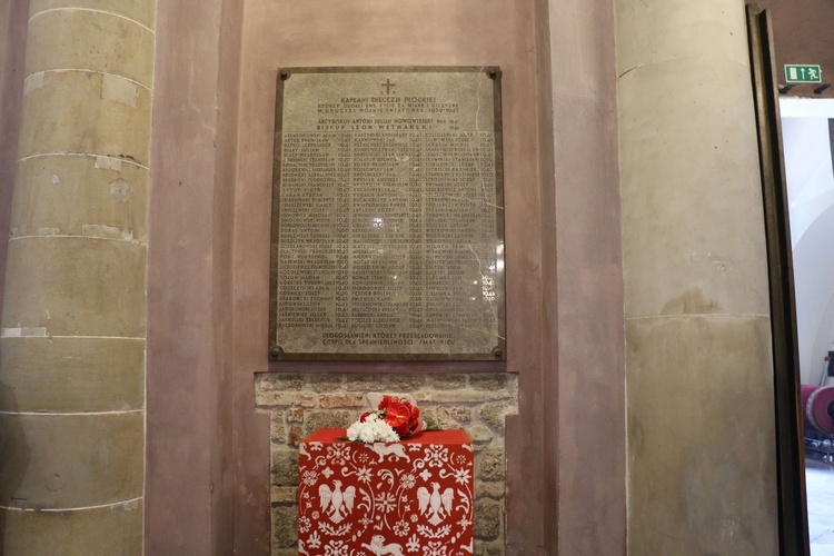 Płock. 25-lecie beatyfikacji płockich męczenników II wojny światowej