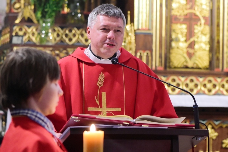 Klebark Wielki. Wprowadzenie relikwii błogosławionej rodziny Ulmów