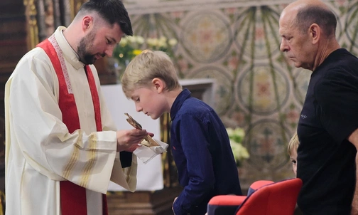 Rodzino, stań się jednością