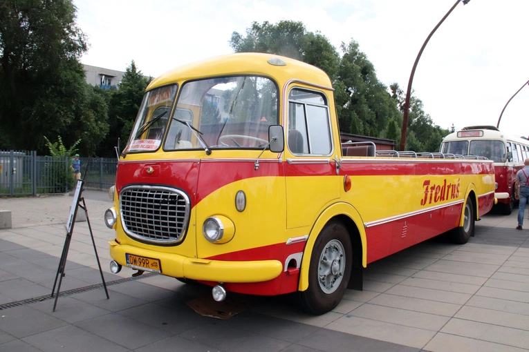 40 lat kultowego "Ogórka" - autobusu marki Jelcz