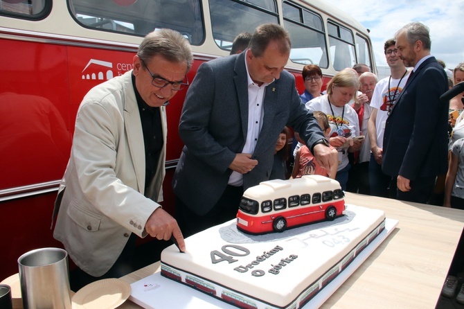 40 lat kultowego "Ogórka" - autobusu marki Jelcz