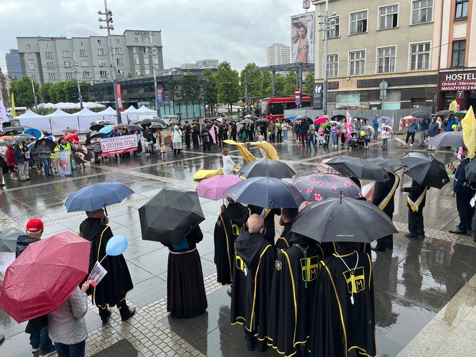 Katowice. "Marsz dla życia, rodziny, ojczyzny"