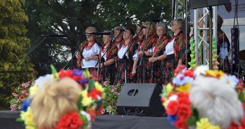 Zabawa na ludową nutę u Matki Bożej