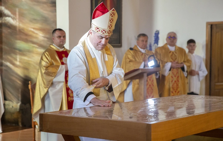 Poświęcenie kościoła we Włynkówku, cz. 2