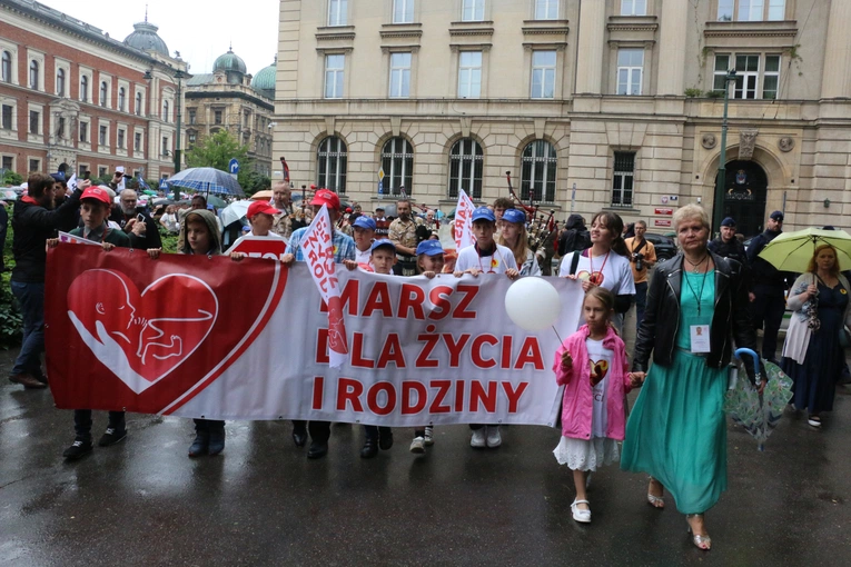 Kraków. Maszerowali dla życia i rodziny