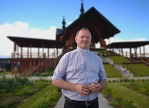 Ks. Paweł Broński.
