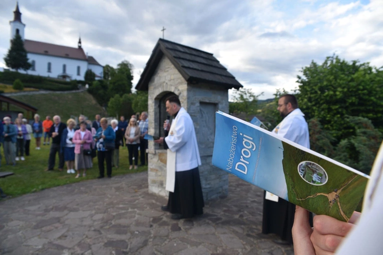 Nadpopradzka powtórka z geografii zbawienia