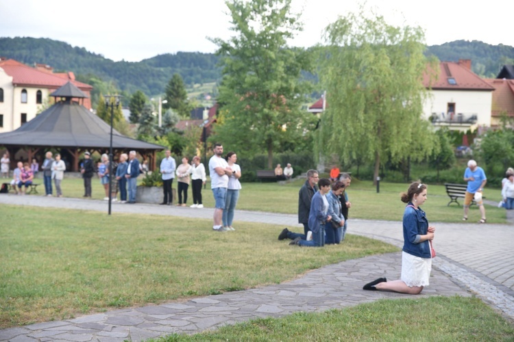 Plac św. Jana Pawła II w Piwnicznej Zdroju