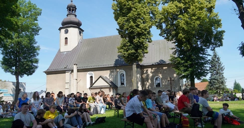 Pielgrzymka uczniów i nauczycieli