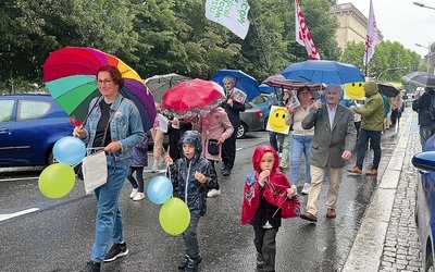 Katowicki przemarsz był jednym z 50 tego typu wydarzeń organizowanych  w całej Polsce.