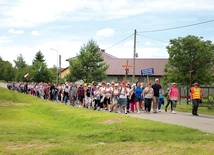 Bezpieczeństwo zapewniała grupa porządkowych i zespół medyczny, a opiekę duchową sprawowało dwóch kapłanów.
