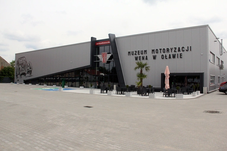 Największe w Polsce Muzeum Motoryzacji "Wena" - już otwarte!