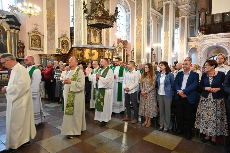 Rok formacji neokatechumenatu