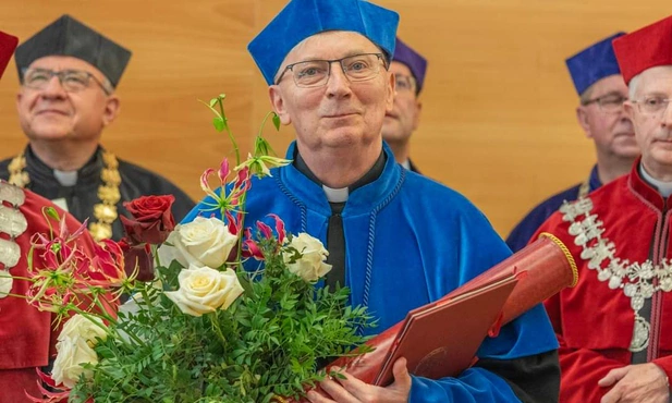 ks. prof. Szymik: Jeśli ludzkość ma przetrwać, musi wrócić do Chrystusa