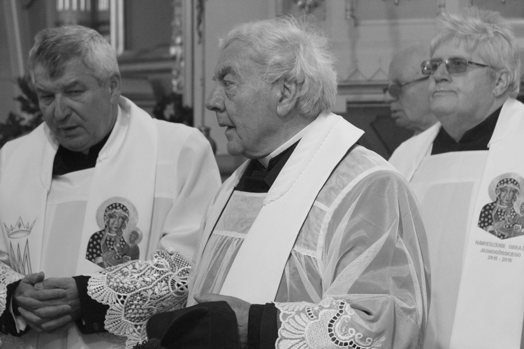 Ks. kan. Stefan Czarnecki przeżył 82 lata, w tym w kapłaństwie - 58.