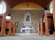 Krzeszów. Wspinają się do Anny