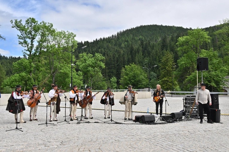 Pomnik kurierów tatrzańskich w Kuźnicach
