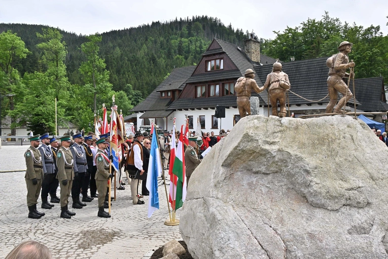 Pomnik kurierów tatrzańskich w Kuźnicach