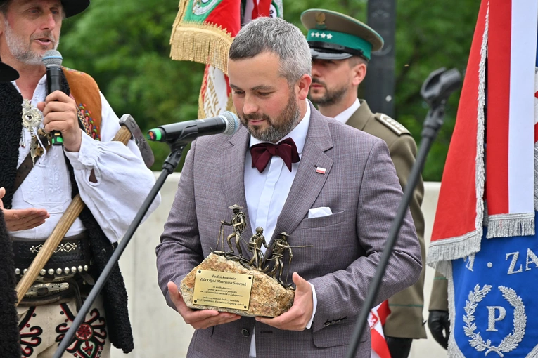 Pomnik kurierów tatrzańskich w Kuźnicach