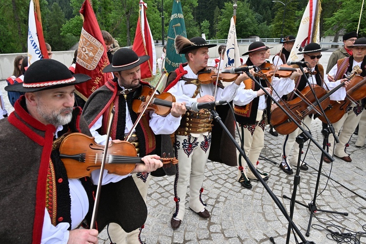 Pomnik kurierów tatrzańskich w Kuźnicach