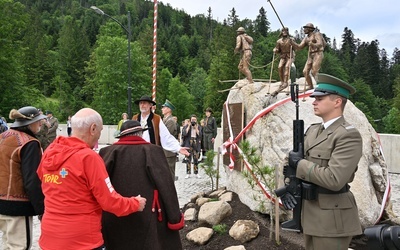 Kuźnice. Ku pamięci kurierów tatrzańskich