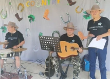  Rodzinny piknik country
