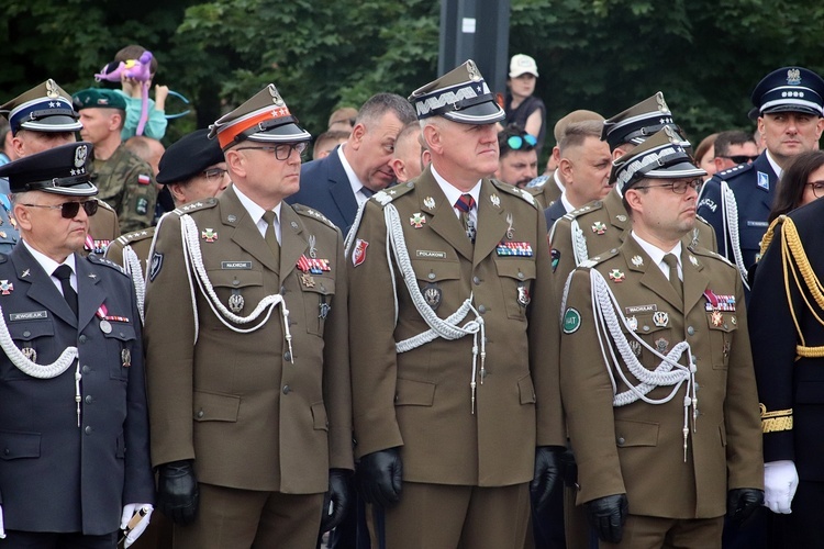 Promocja oficerska absolwentów Akademii Wojsk Lądowych - Wrocław 2024