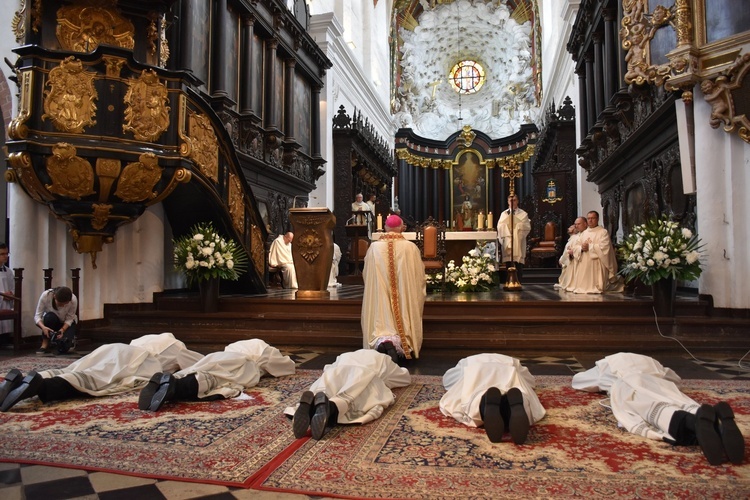 Mamy pięciu nowych diakonów