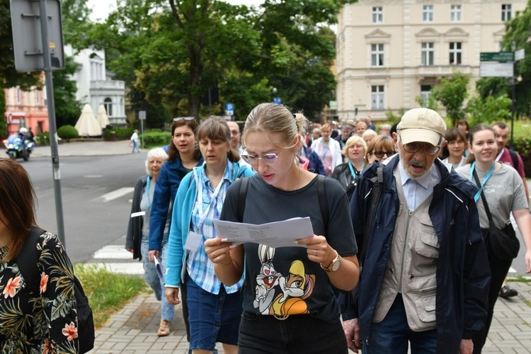 Pierwsza międzyparafialna piesza pielgrzymka