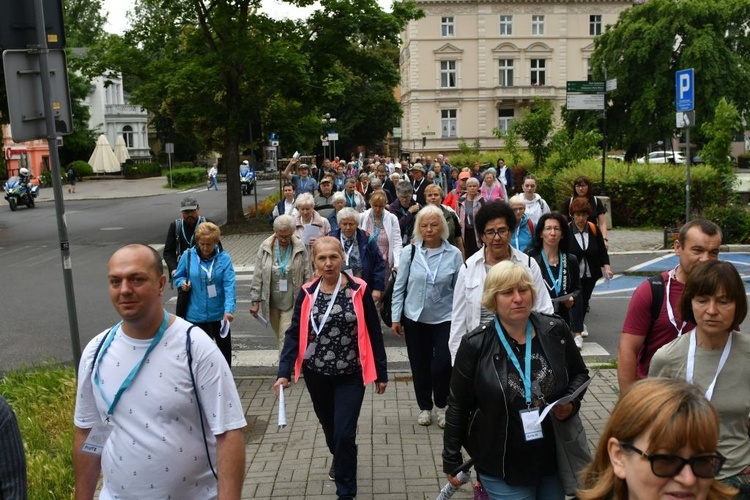 Pierwsza międzyparafialna piesza pielgrzymka