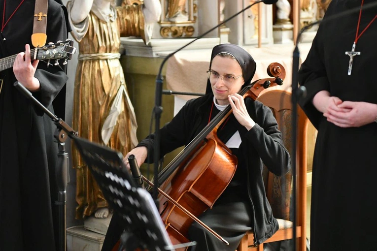 Pierwsze śluby zakonne w Bledzewie