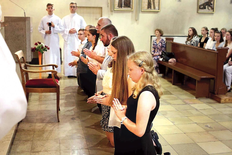 Psałterzyści, którzy ukończyli kurs przygotowujący do tej funkcji w parafii.