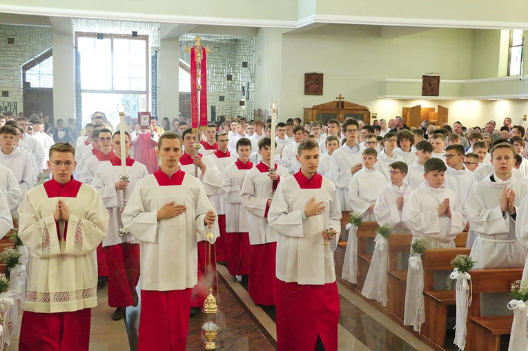 	Świątynia była tegorocznym miejscem ustanowienia nowych lektorów dla archidiecezji. 