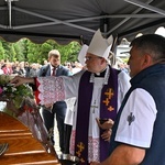 Drugi dzień uroczystości pogrzebowych ks. prał. Stanisława Szyszki 