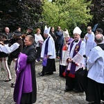 Drugi dzień uroczystości pogrzebowych ks. prał. Stanisława Szyszki 