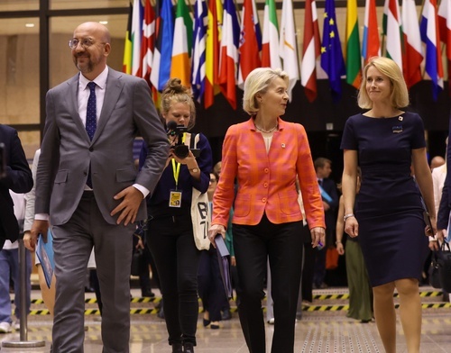 Charles Michel, Ursula von der Leyen i Kaja Kallas