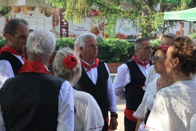 Miedzynarodowy Festiwal Zespołów Folklorystycznych w Kędzierzynie-Koźlu