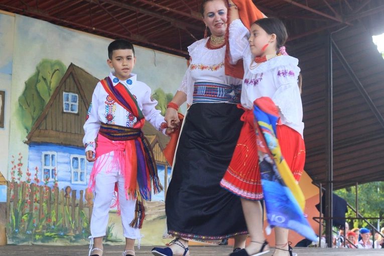 Miedzynarodowy Festiwal Zespołów Folklorystycznych w Kędzierzynie-Koźlu