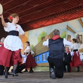 Międzynarodowa radość w mieście